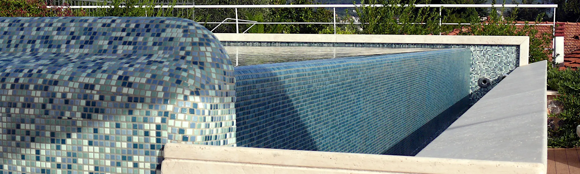Progettazione piscine a Lerici e La Spezia a cura dell'Architetto Grassi.