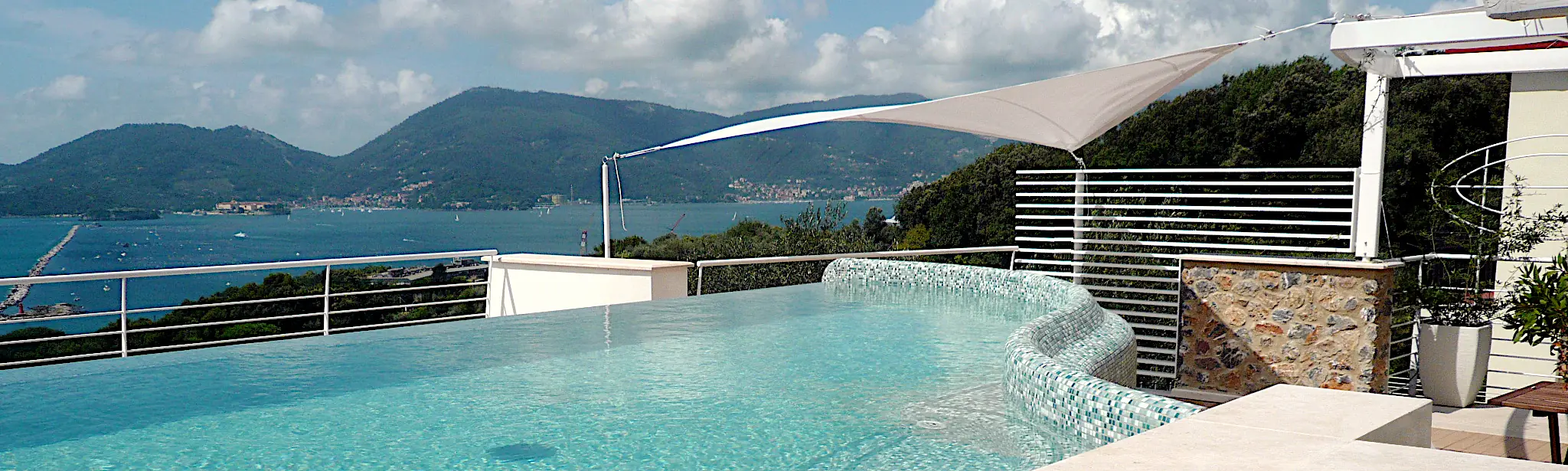 Progetto ville con piscina a Lerici (La Spezia).